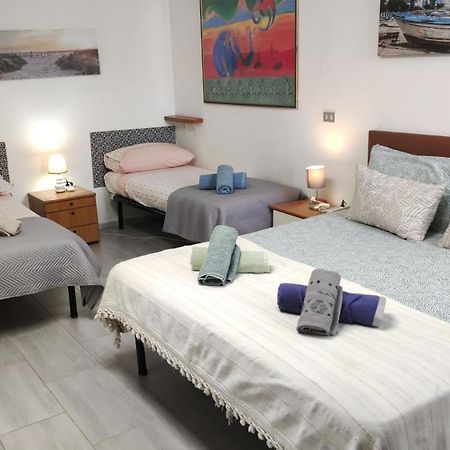 Super Central Studio, No Noise, Near Seaside, Shops Bari Luaran gambar