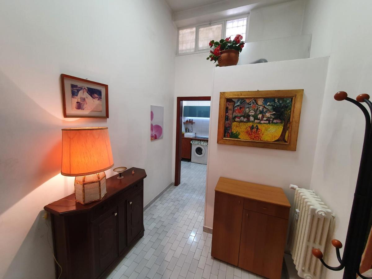 Super Central Studio, No Noise, Near Seaside, Shops Bari Luaran gambar