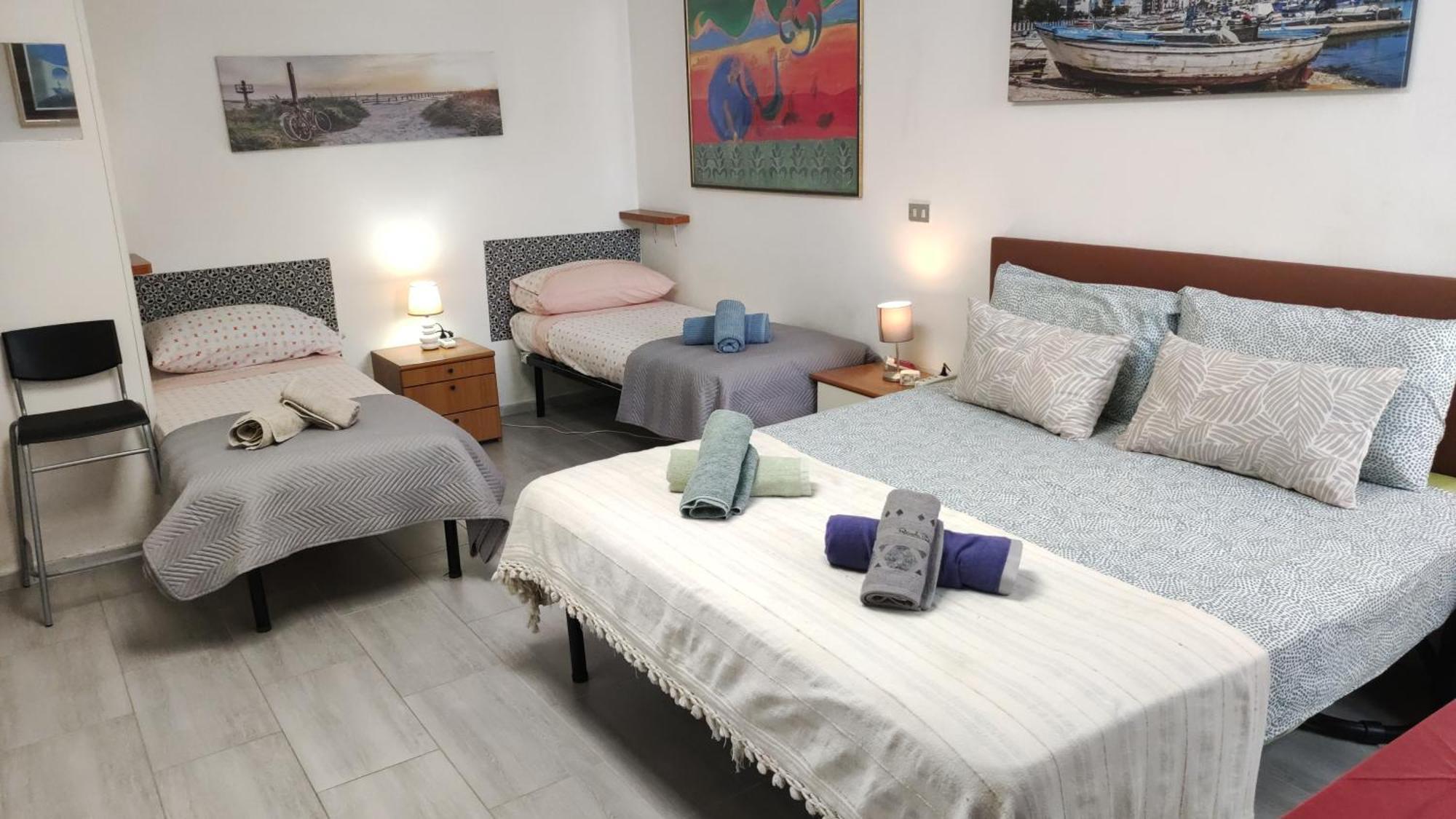 Super Central Studio, No Noise, Near Seaside, Shops Bari Luaran gambar