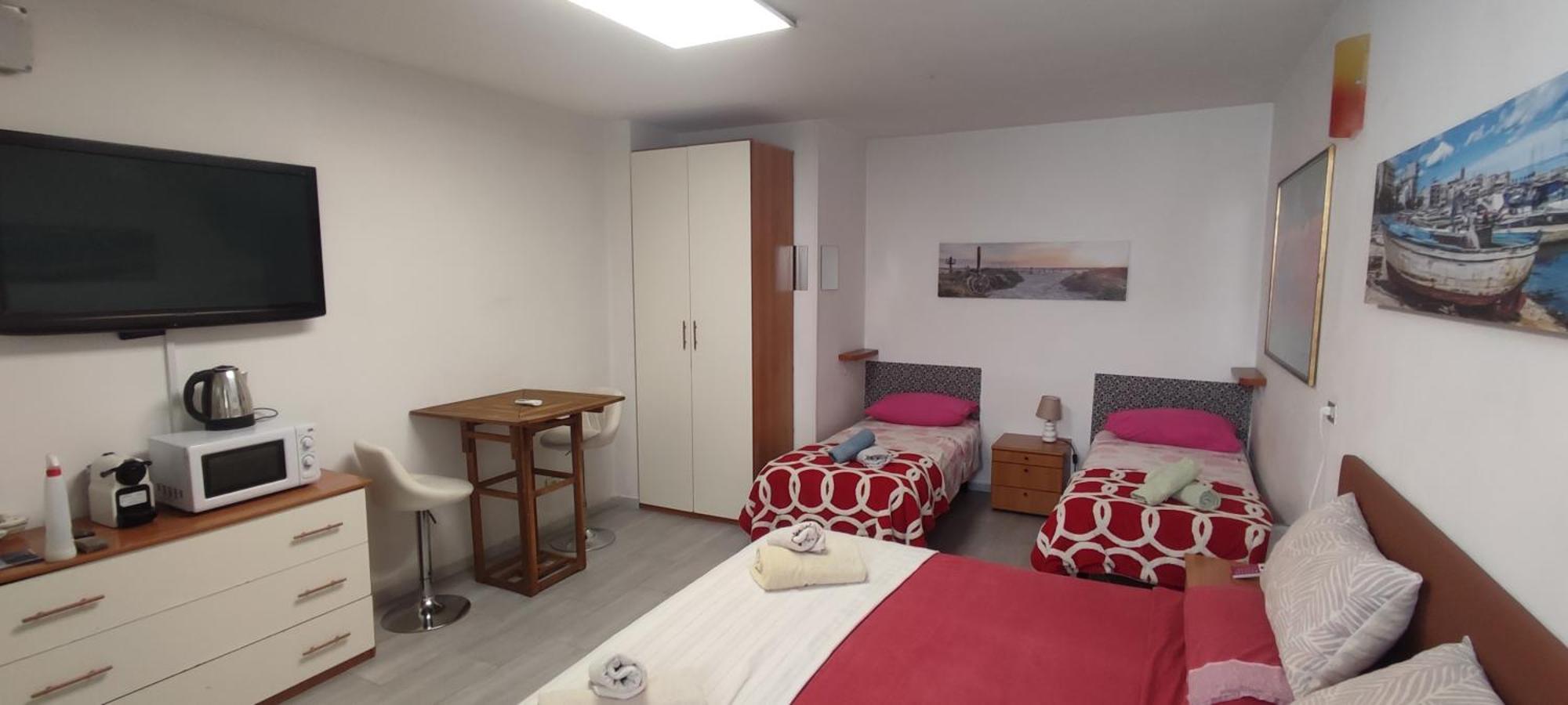 Super Central Studio, No Noise, Near Seaside, Shops Bari Luaran gambar